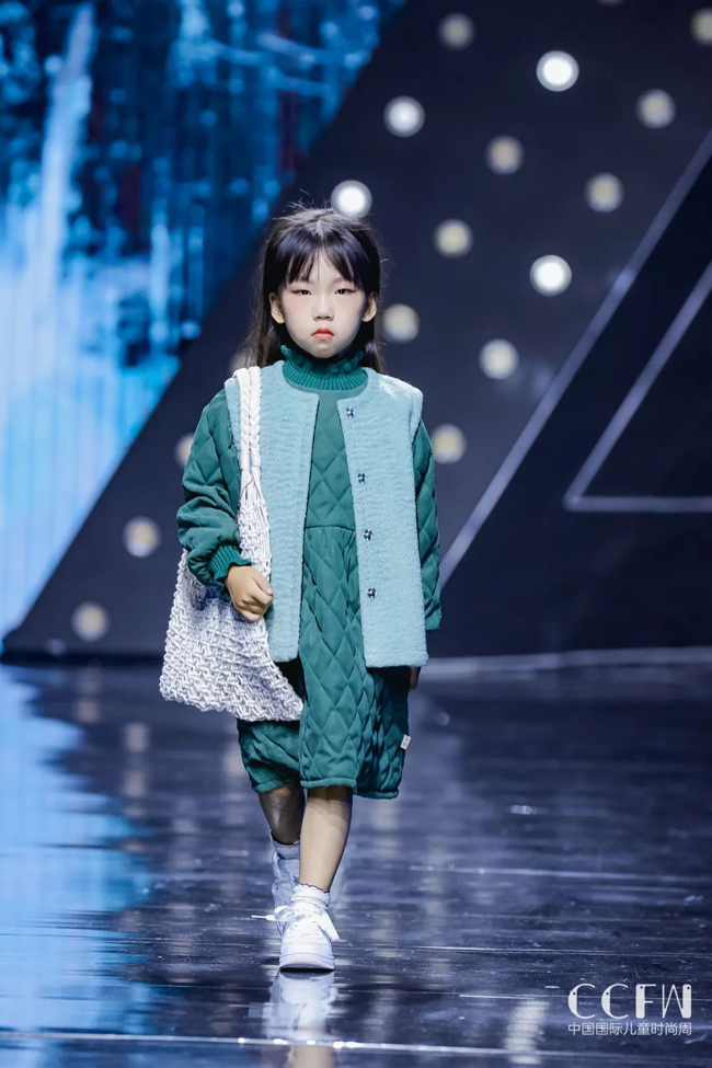 源愫・威炼 | 琦瑞德泽压轴登陆2022中国国际儿童时尚周闭幕大秀！