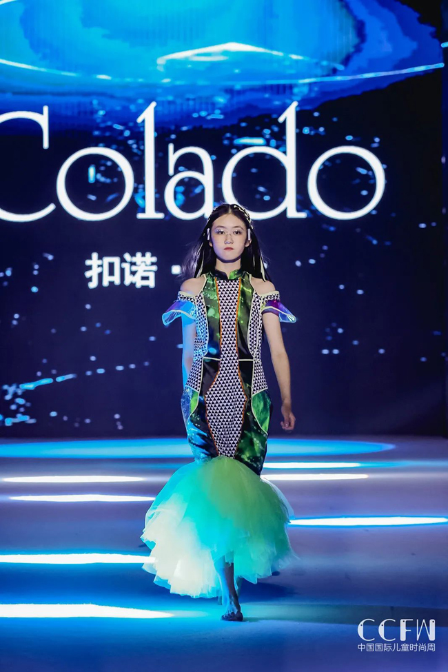 扣诺•雕刻时光儿童礼服 亮相2022中国国际儿童时尚周